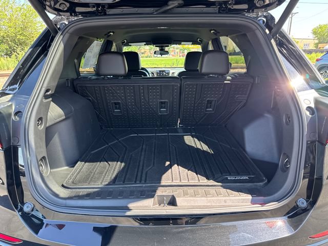 Used 2024 Chevrolet Equinox RS w/ RS Leather Package AWD/4WD image 24