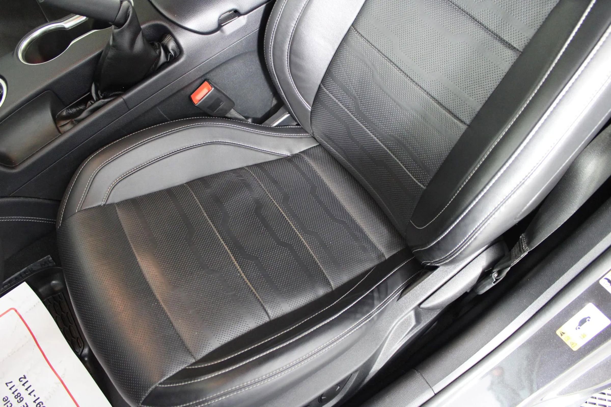 Used 2022 Ford Mustang GT Premium w/ Equipment Group 401A image 31