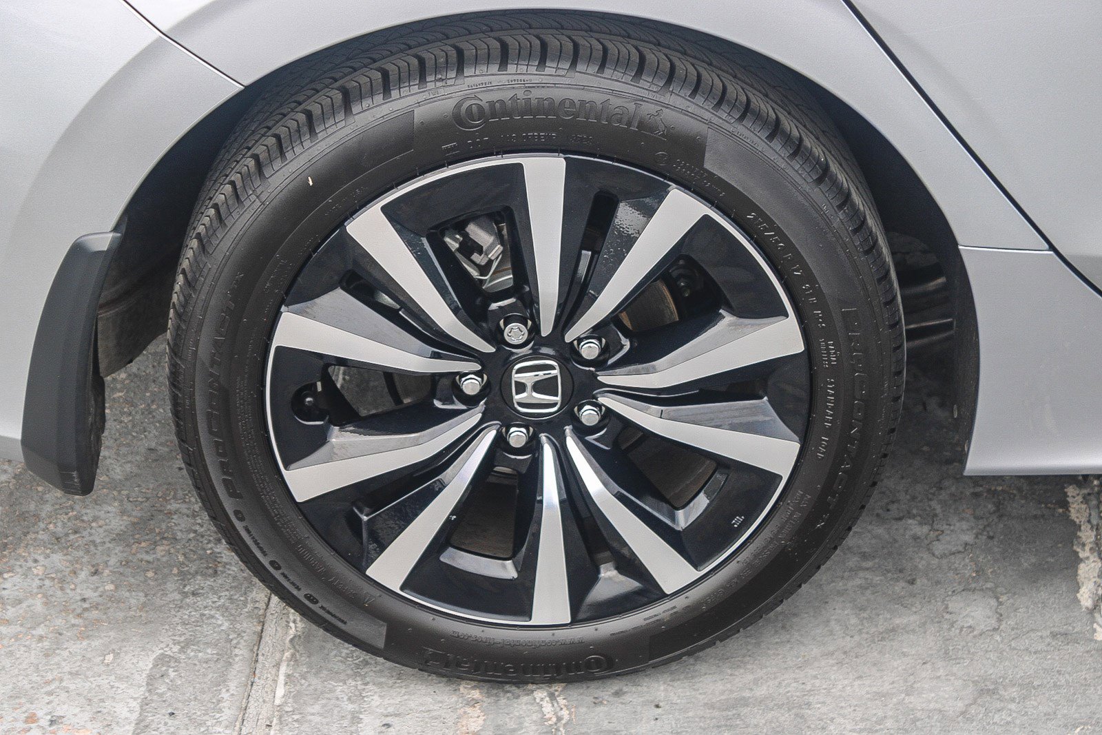 Used 2024 Honda Civic EX-L image 12