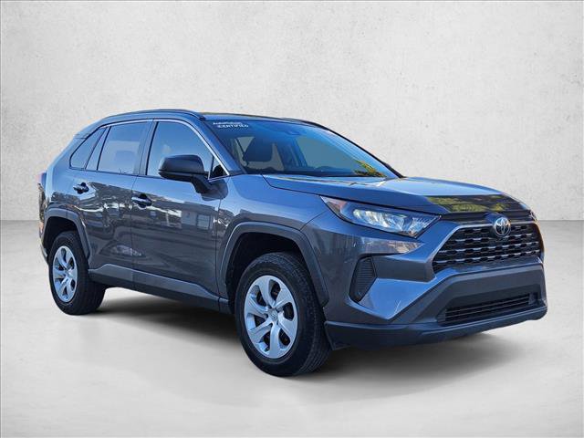 Used 2021 Toyota RAV4 LE image 3
