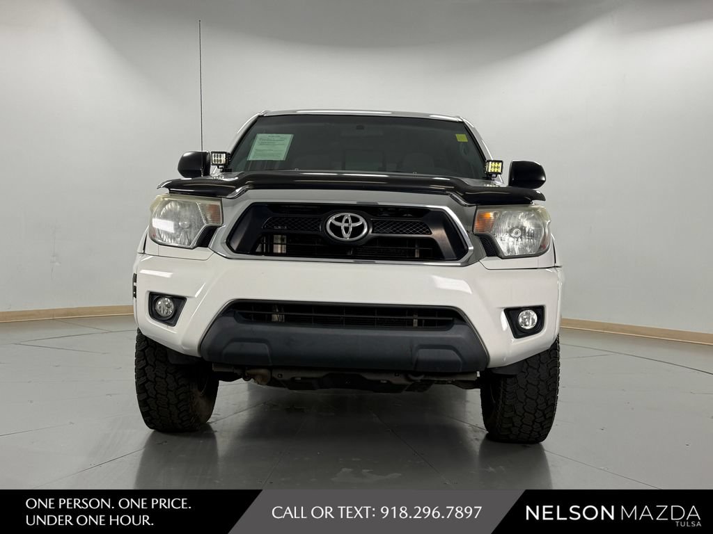 Used 2015 Toyota Tacoma 4x4 Double Cab w/ TRD Off-Road Package image 2