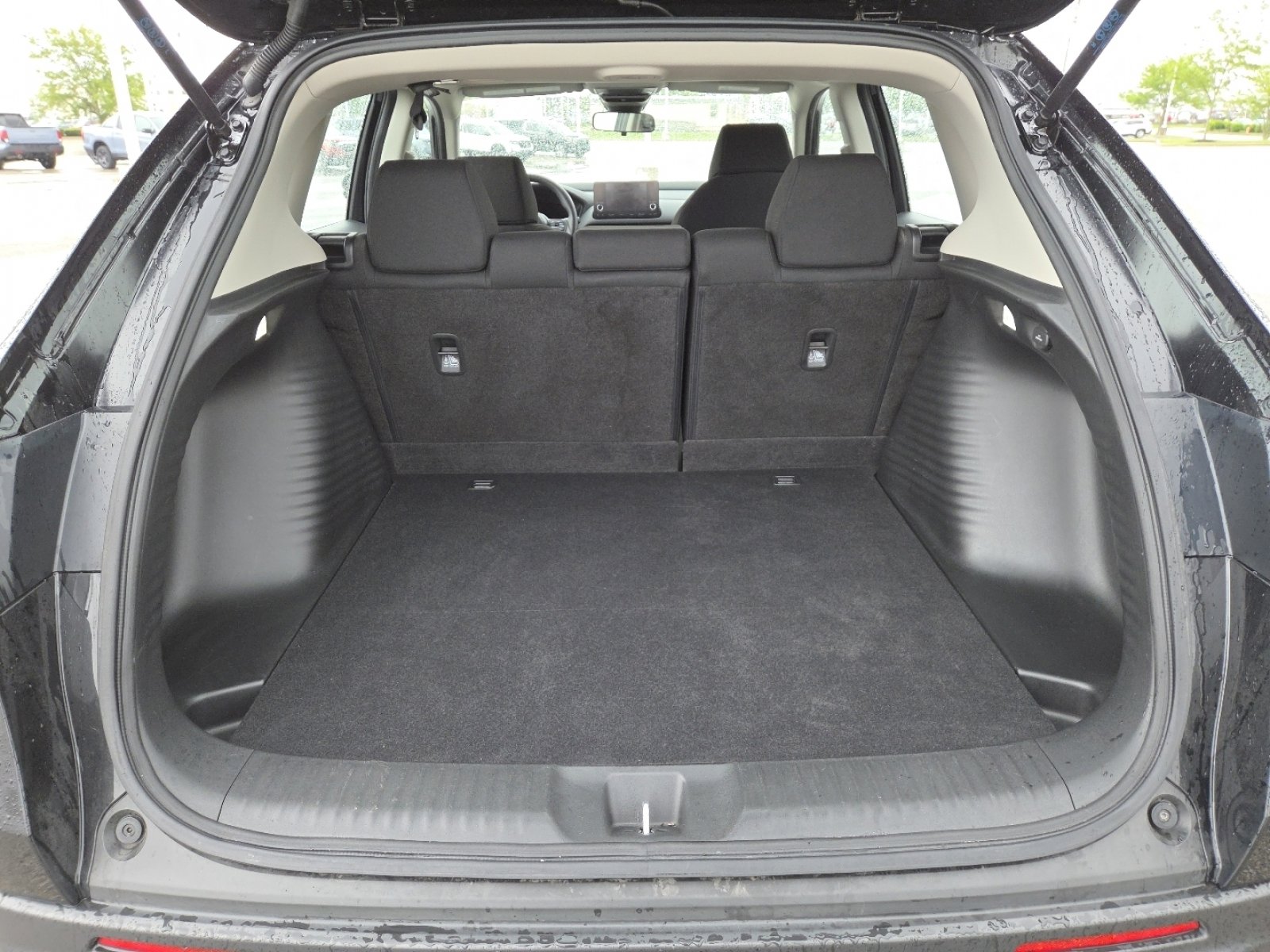 Used 2024 Honda HR-V LX image 17