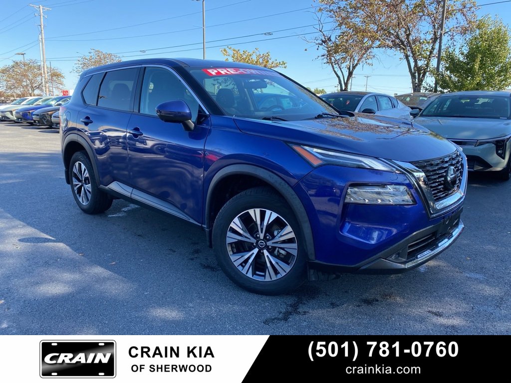 Used 2021 Nissan Rogue SV image 1