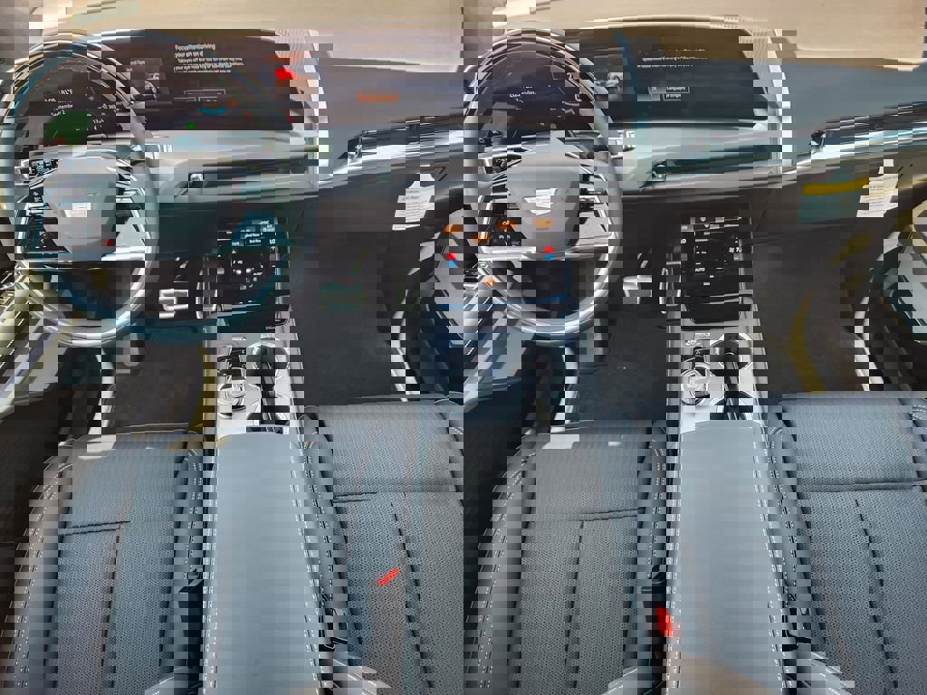 New 2026 Cadillac Vistiq Sport image 24