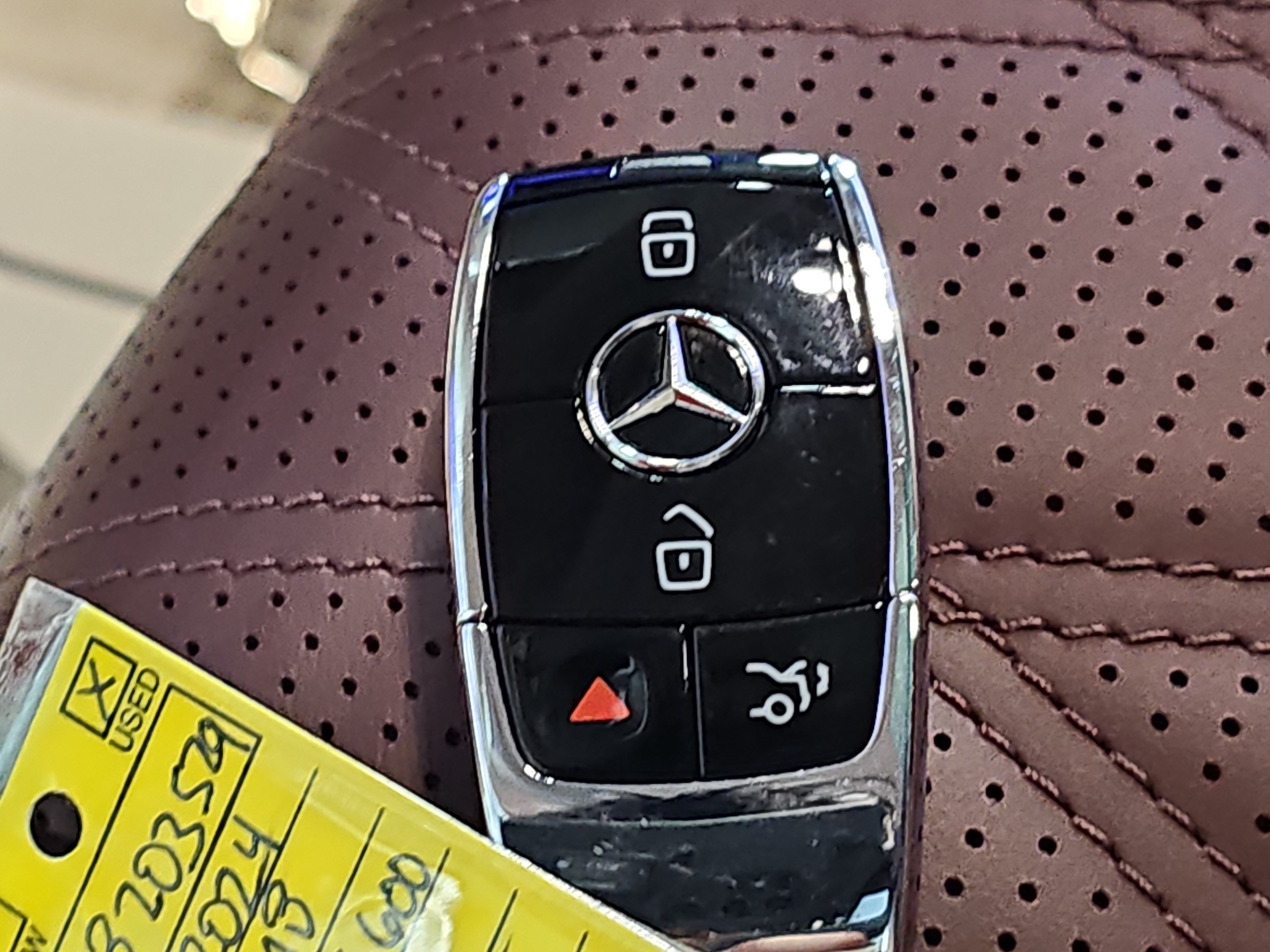 Certified 2024 Mercedes-Benz Maybach GLS 600 4MATIC image 39