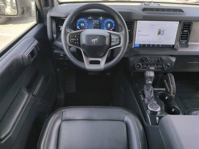 Used 2025 Ford Bronco Badlands AWD/4WD image 16