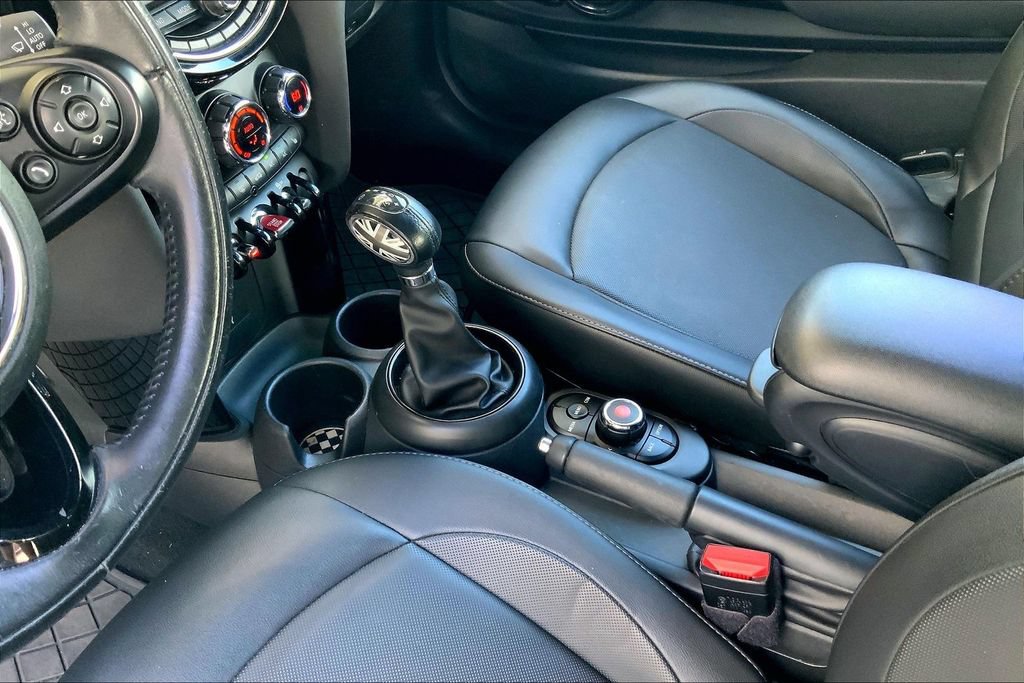 Used 2019 MINI Cooper Convertible FWD image 16
