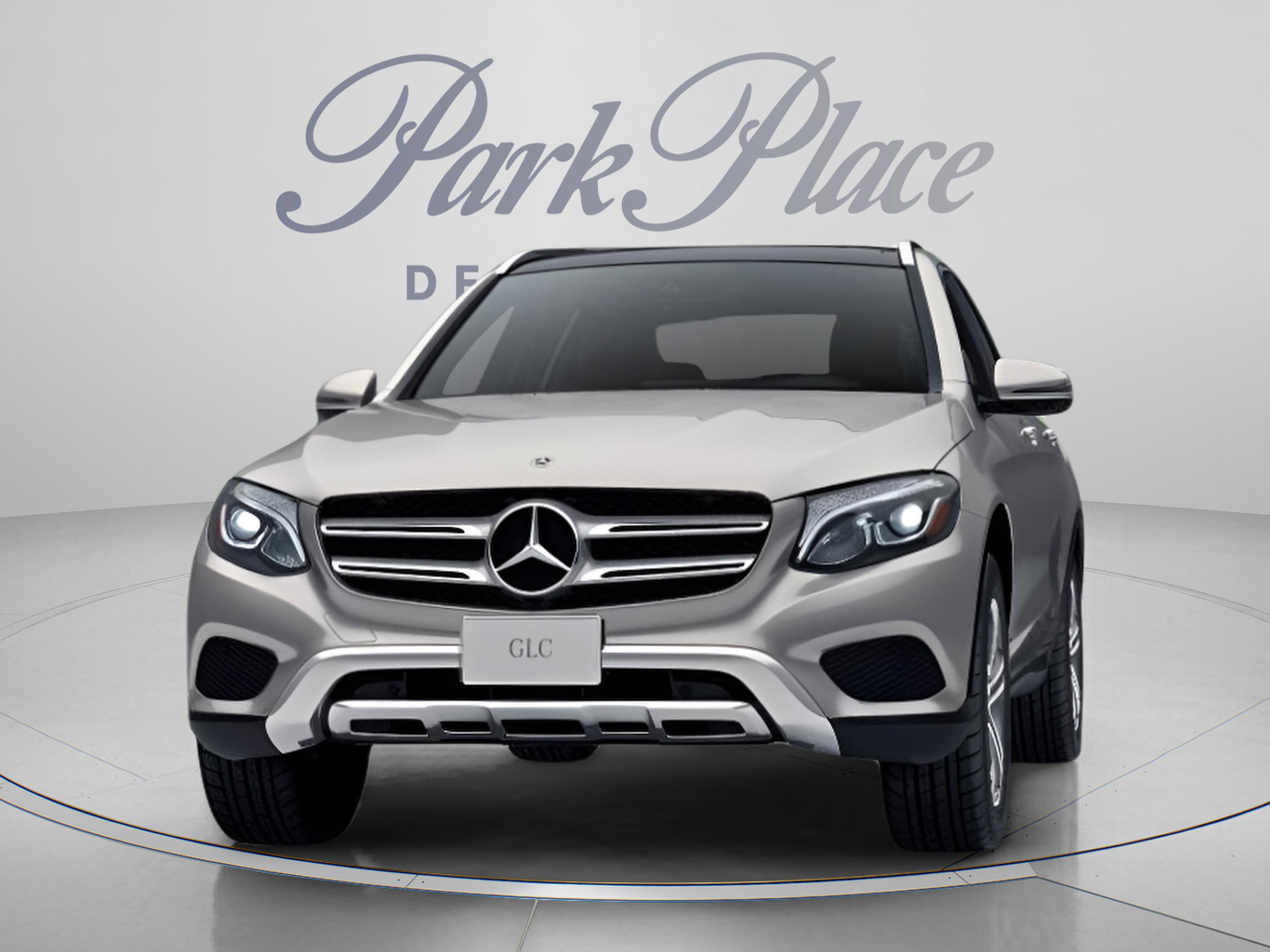 Certified 2019 Mercedes-Benz GLC 300 4MATIC image 36