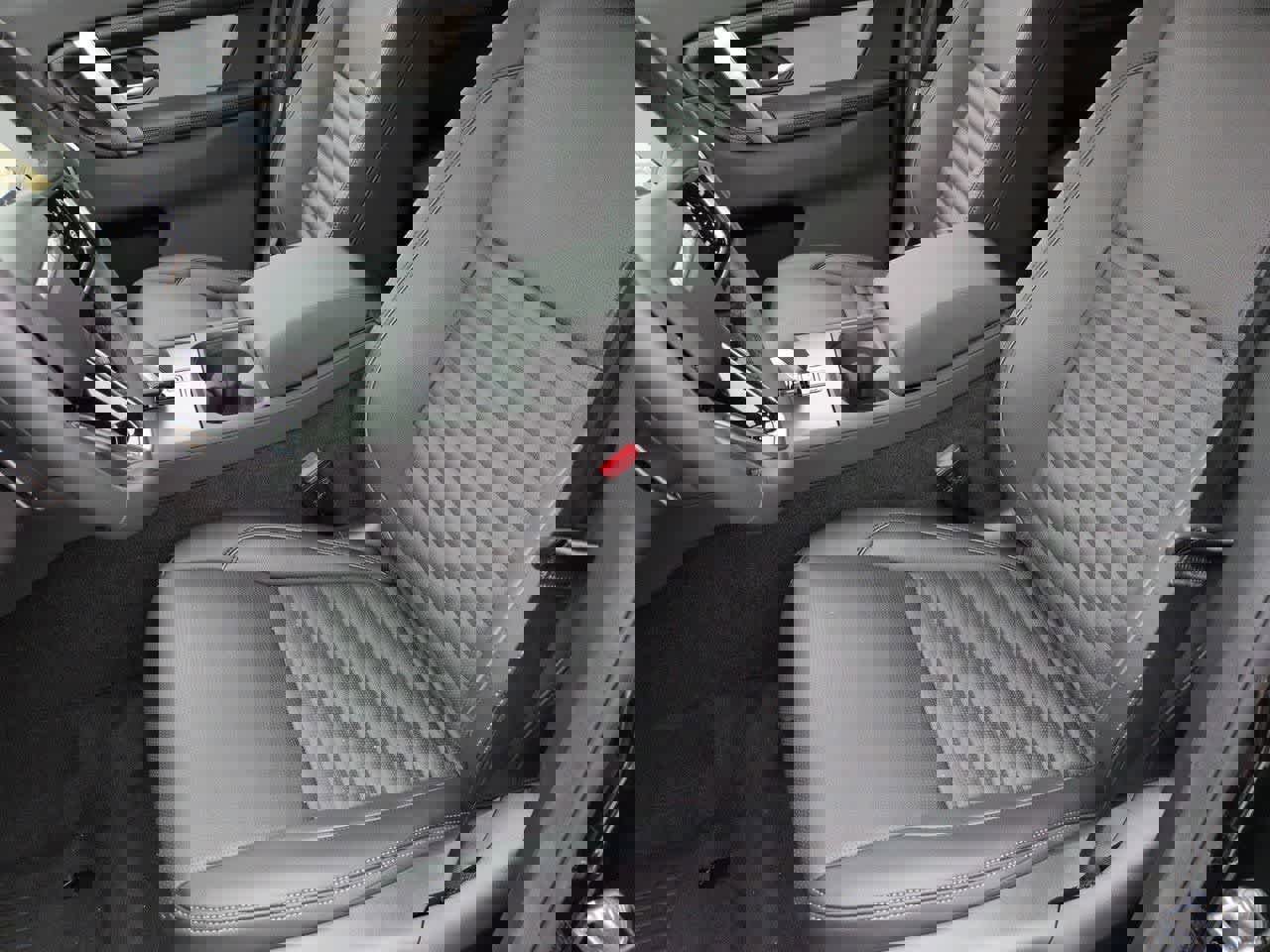 New 2026 Land Rover Discovery Sport Landmark image 16