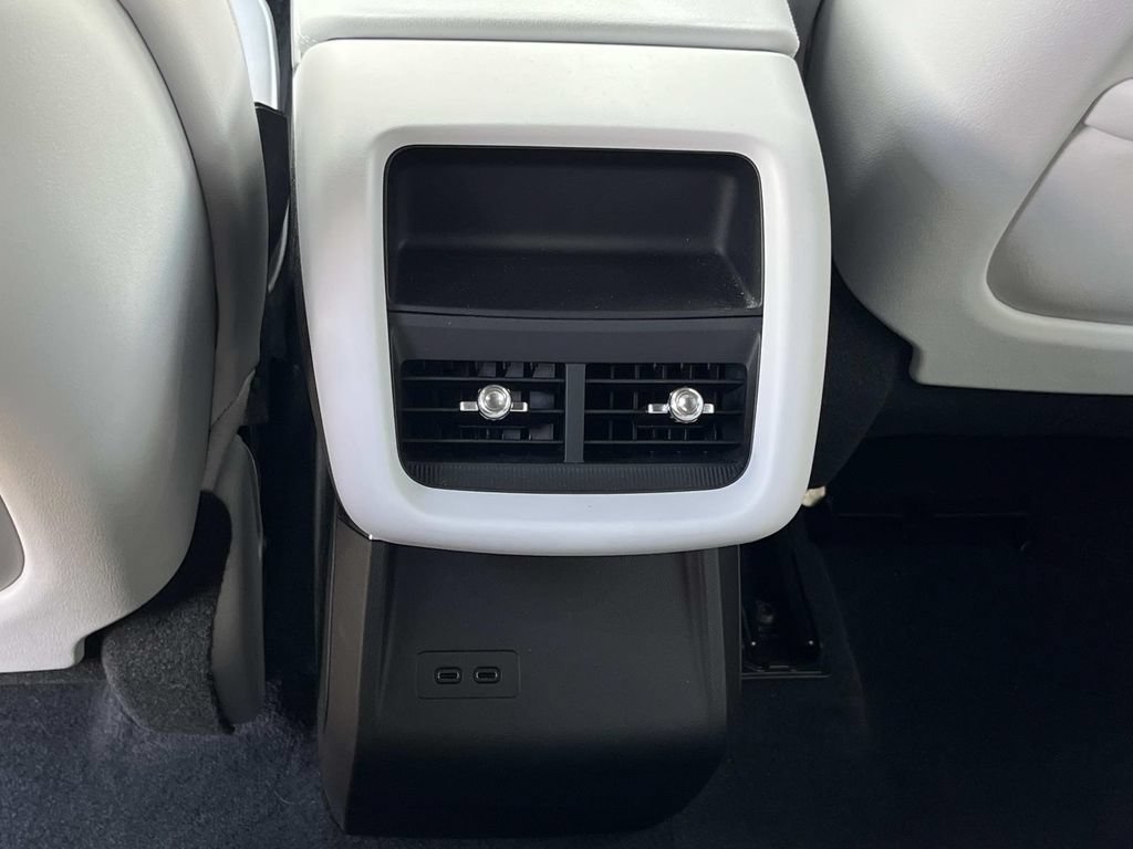 Certified 2024 Cadillac Lyriq Luxury RWD image 19