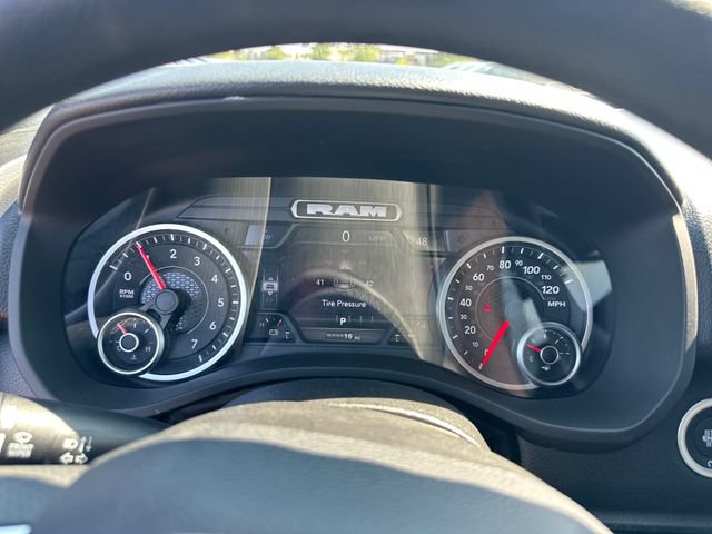 New 2026 RAM 1500 Express AWD/4WD image 21