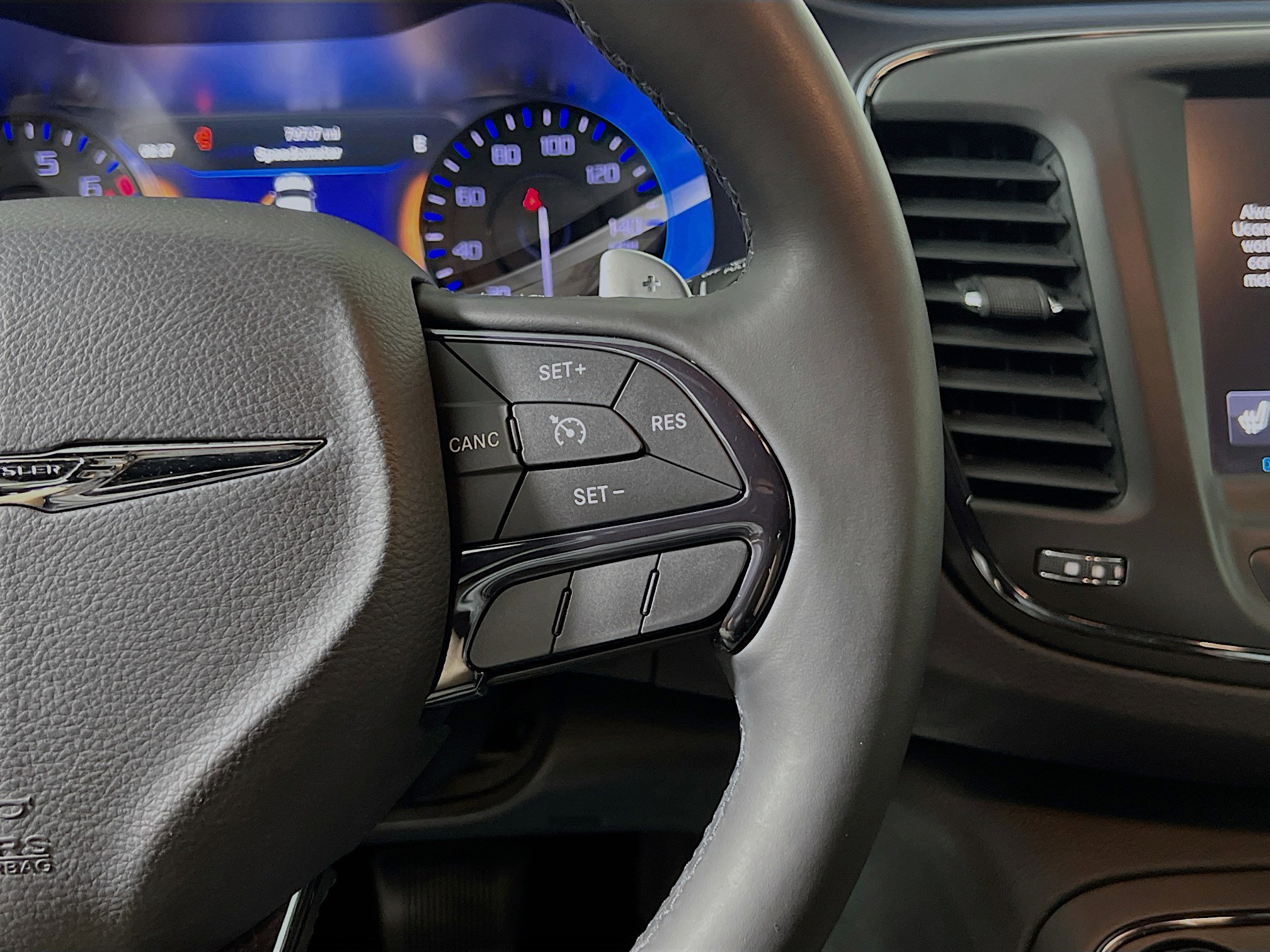 Used 2015 Chrysler 200 S w/ Navigation & Sound Group I FWD image 20