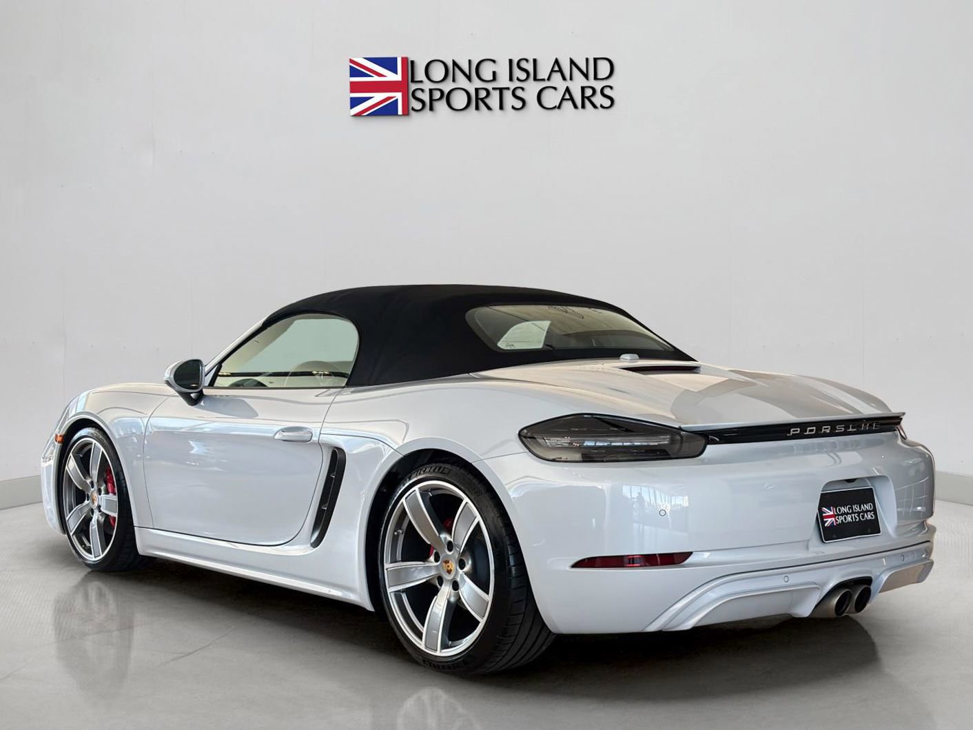 Used 2025 Porsche 718 Boxster S image 8