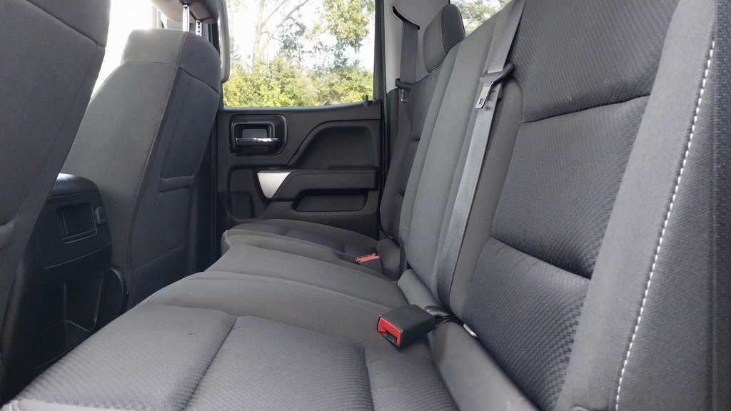 Used 2018 Chevrolet Silverado 1500 LT w/ All Star Edition image 11