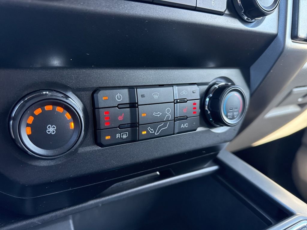 Used 2021 Ford F250 XLT w/ XLT Premium Package image 21