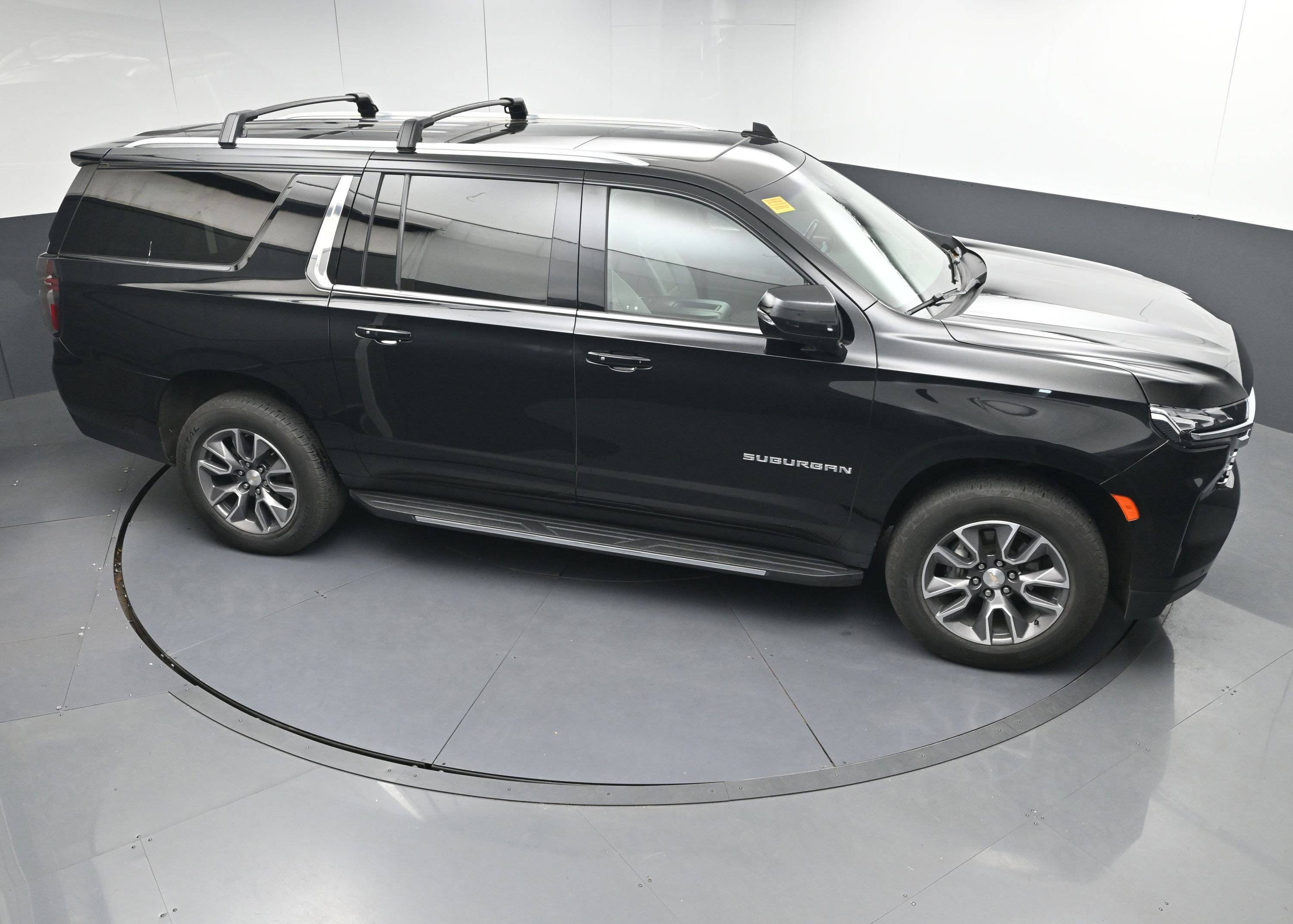 Used 2022 Chevrolet Suburban LT w/ LT Signature Package image 34