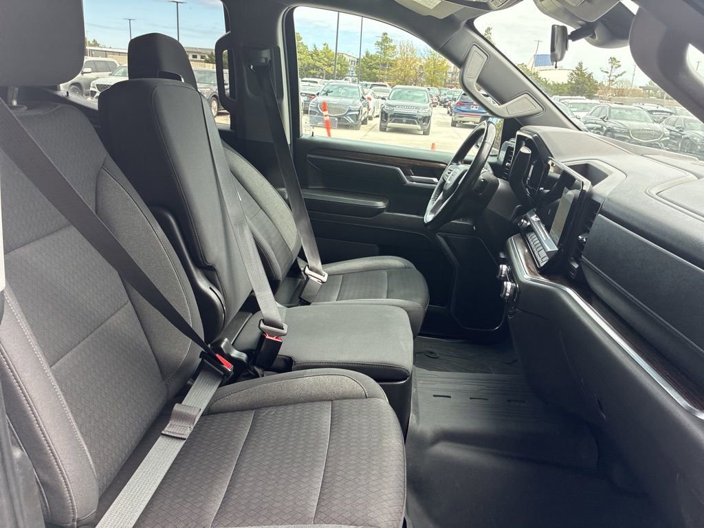 Used 2023 GMC Sierra 1500 SLE image 10