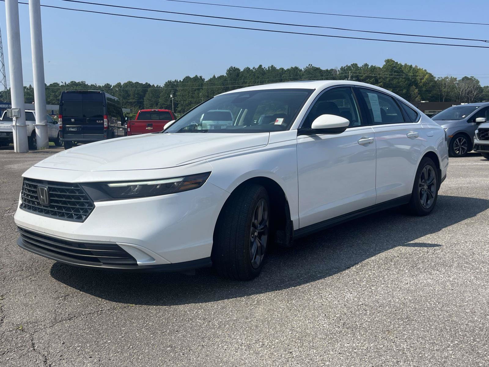 Used 2023 Honda Accord EX image 7