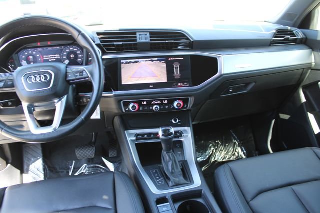 Used 2023 Audi Q3 2.0T Premium image 15