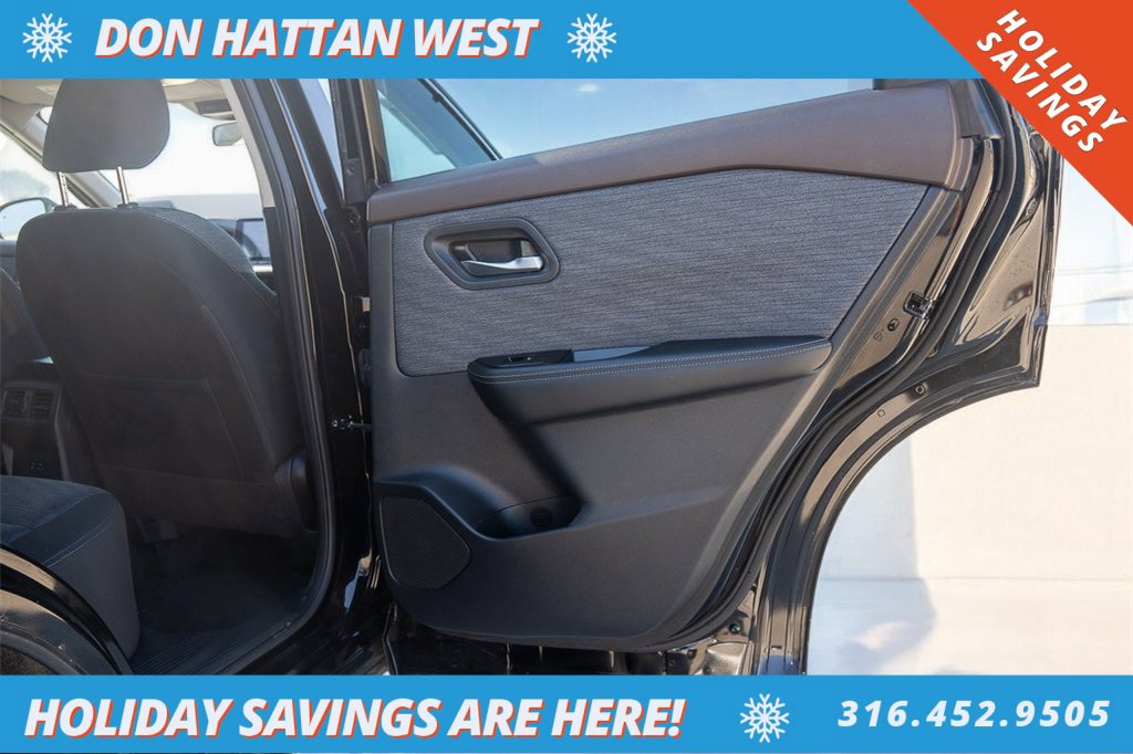 Used 2023 Nissan Rogue SV image 21