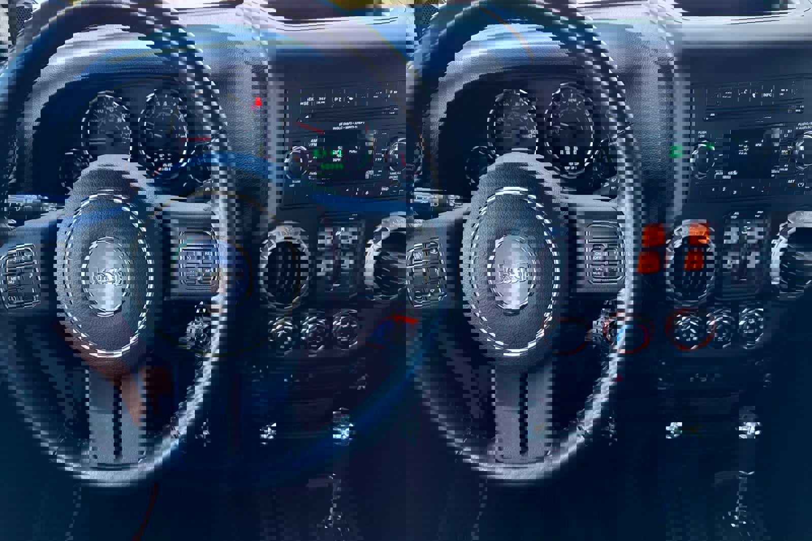 Used 2012 Jeep Wrangler Unlimited Sport image 14