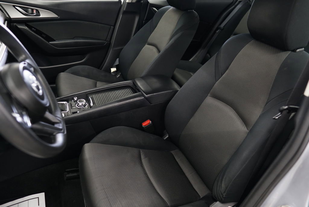 Used 2017 MAZDA MAZDA3 Sport FWD image 34