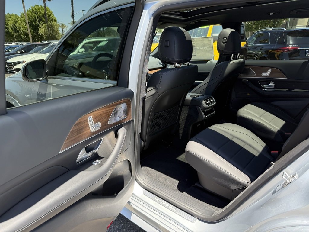 New 2025 Mercedes-Benz GLS 450 4MATIC image 25