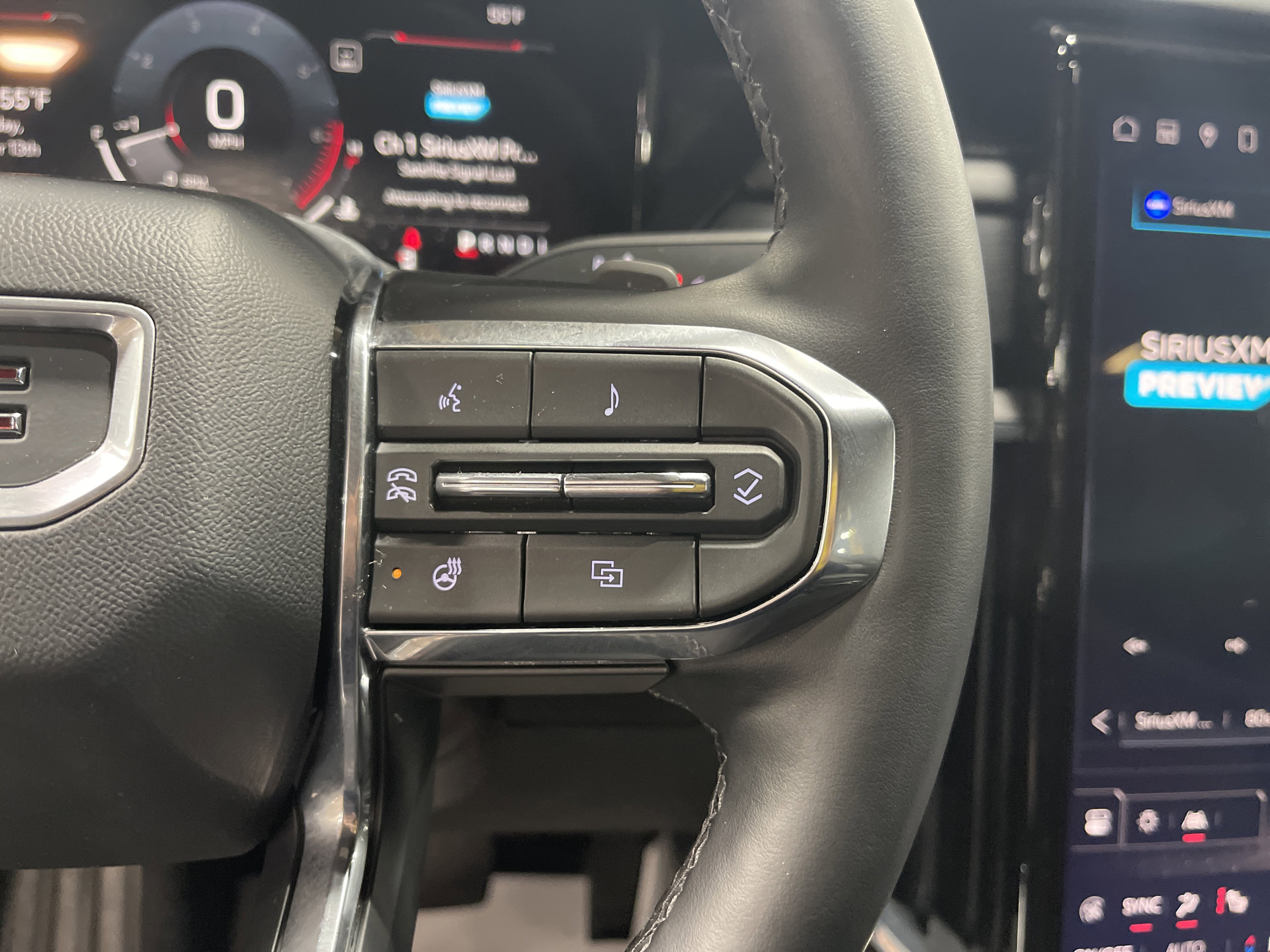 Used 2024 GMC Acadia Elevation image 20