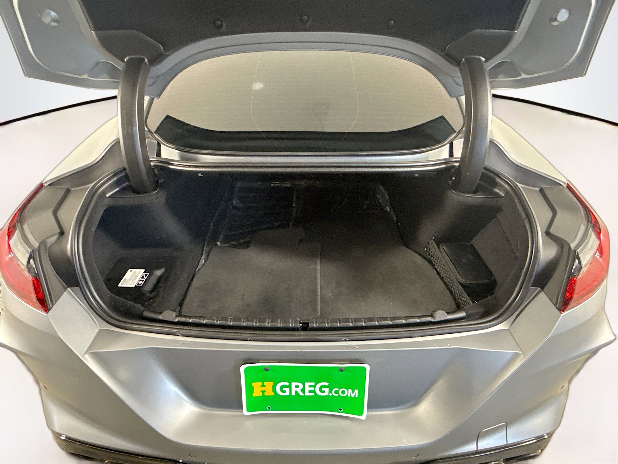 Used 2023 BMW M8 Competition w/ M Carbon Exterior Package image 33