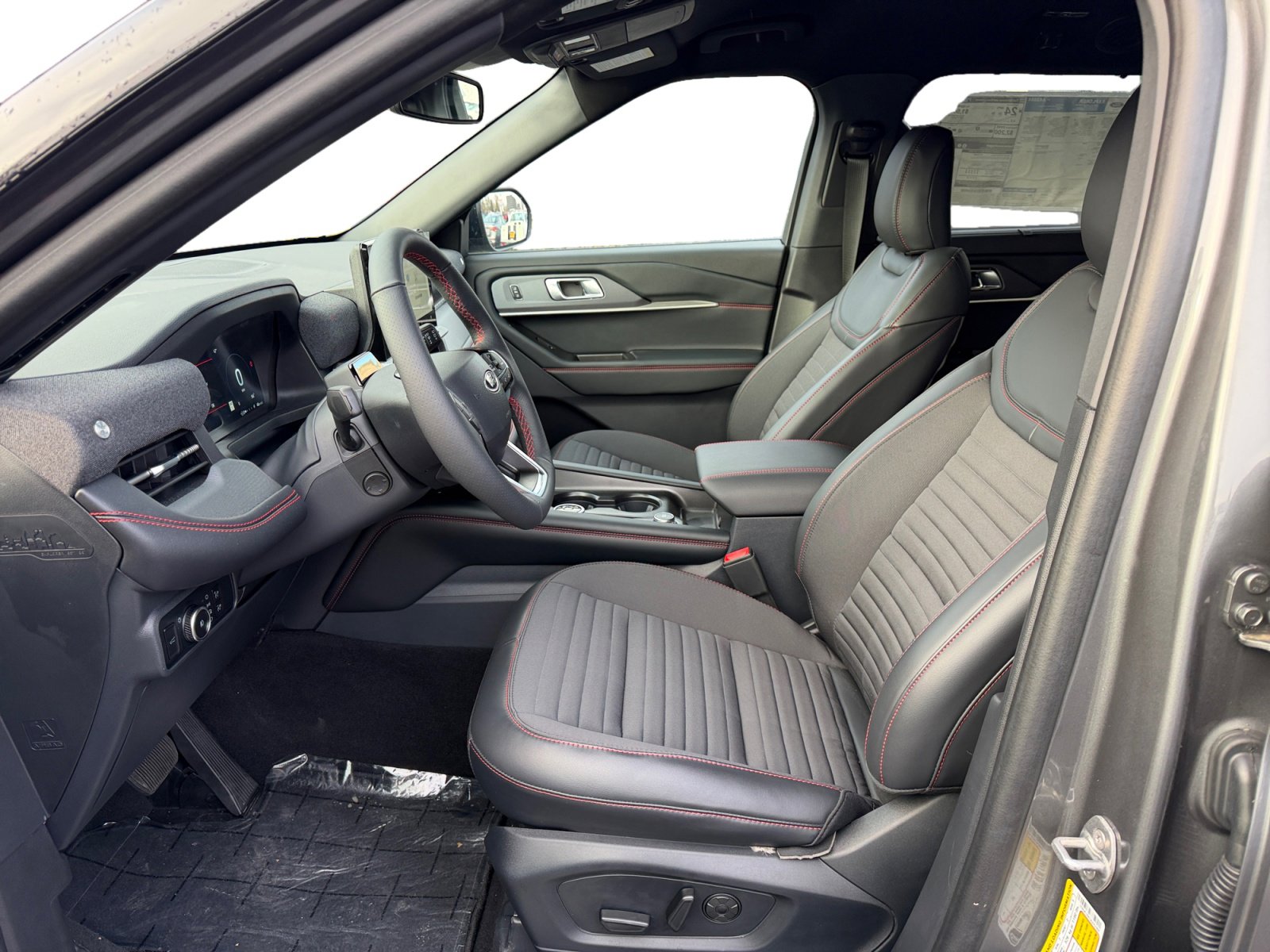 New 2025 Ford Explorer ST-Line w/ Premium Package image 9