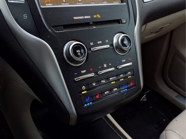 Used 2019 Lincoln MKC Reserve w/ MKC Climate Package AWD/4WD image 6