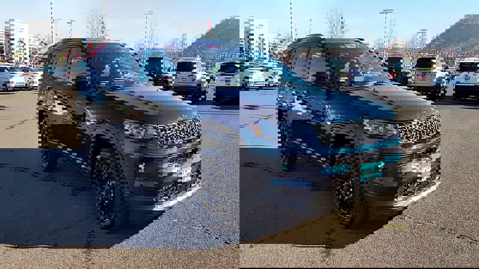 New 2026 Jeep Compass Latitude image 2