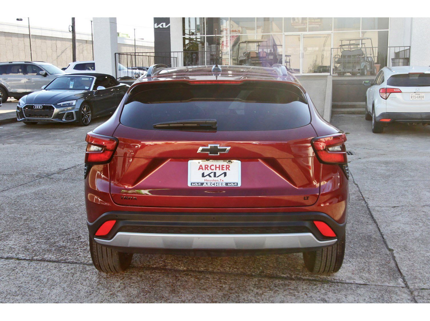 Used 2024 Chevrolet Trax LT w/ Driver Confidence Package image 6