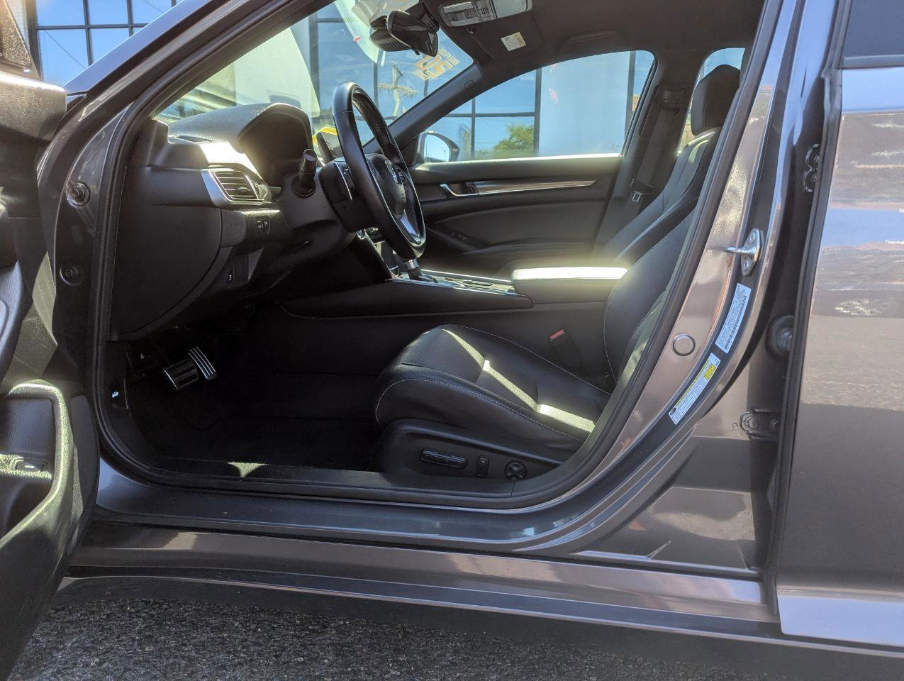 Used 2020 Honda Accord Sport image 12