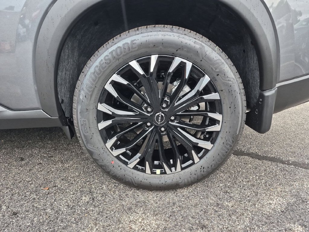 New 2026 Nissan Rogue Dark Armor AWD/4WD image 13