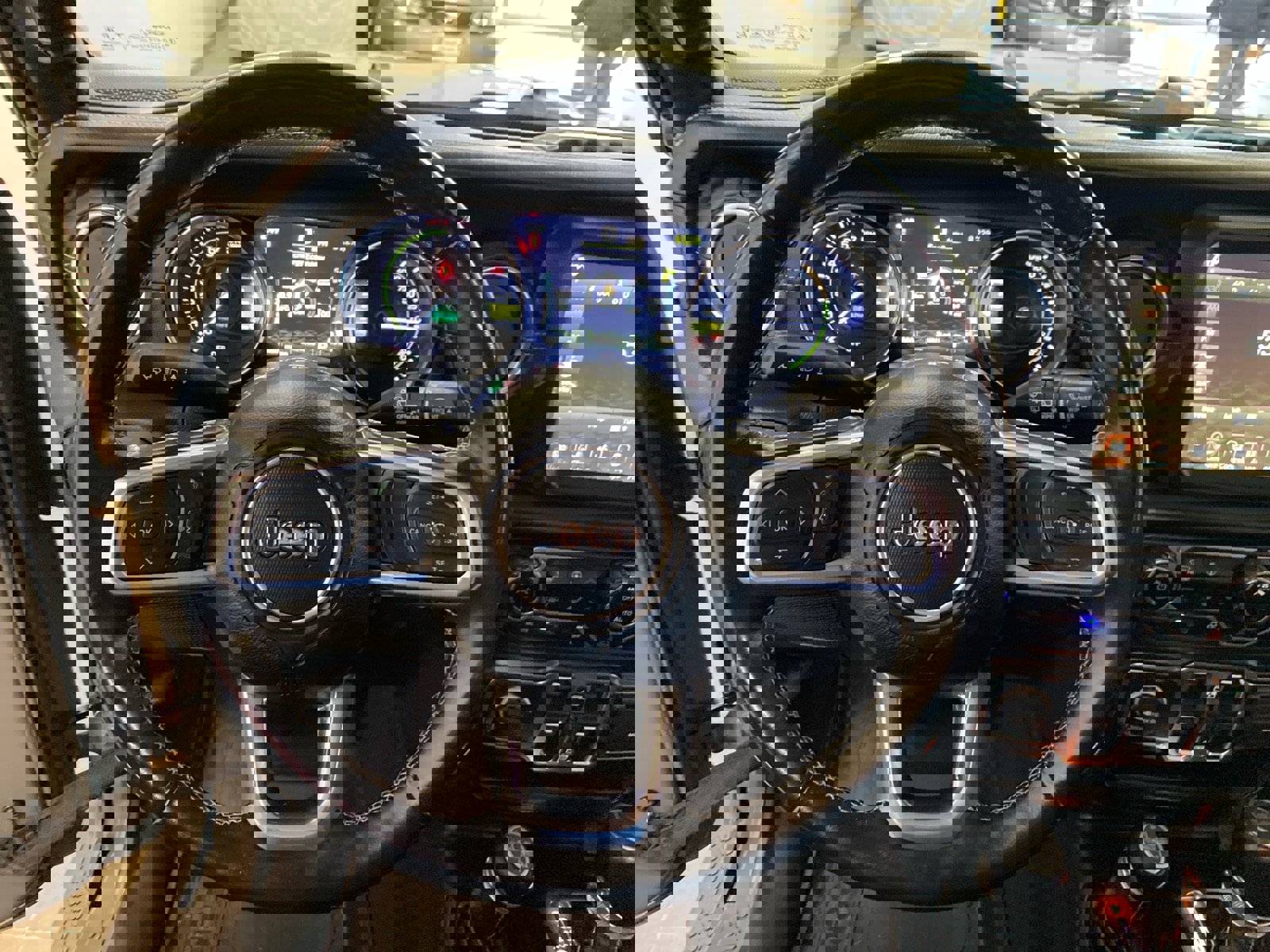 Used 2022 Jeep Wrangler Unlimited Sahara w/ Cold Weather Group image 21