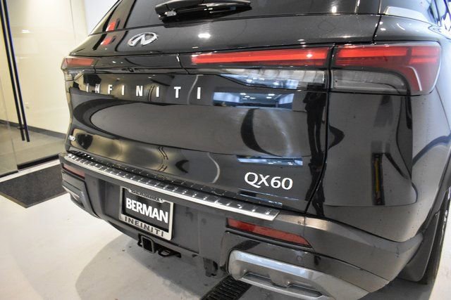 Used 2023 INFINITI QX60 Autograph w/ Cargo Package image 11