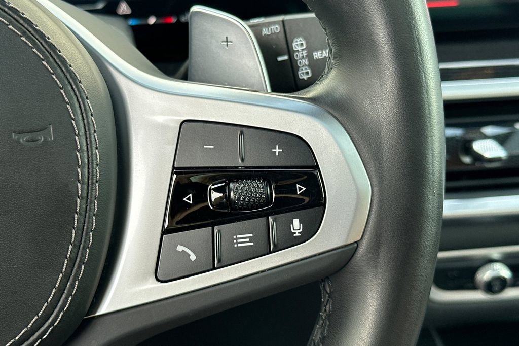 Used 2024 BMW X5 sDrive40i w/ M Sport Package image 28