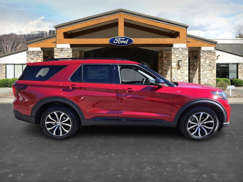 New 2026 Ford Explorer ST-Line AWD/4WD image 4