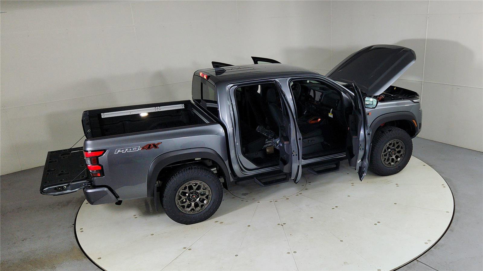 Certified 2026 Nissan Frontier PRO-4X w/ Pro-4x Convenience Package AWD/4WD image 53