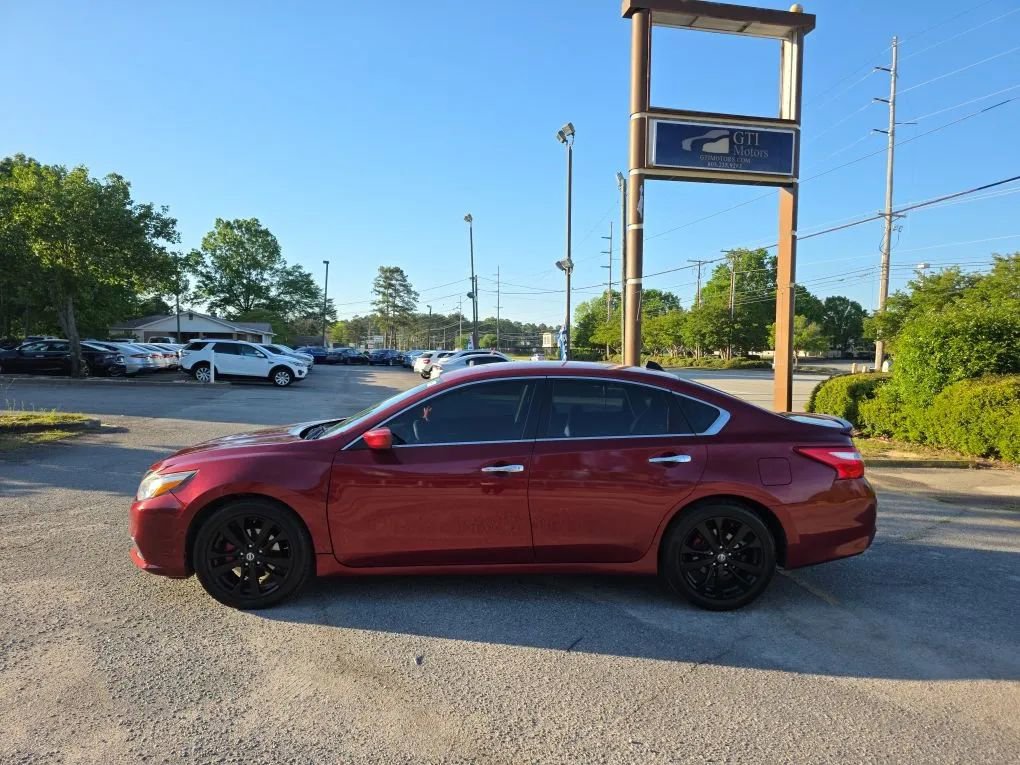 Used 2016 Nissan Altima 2.5 SR image 3