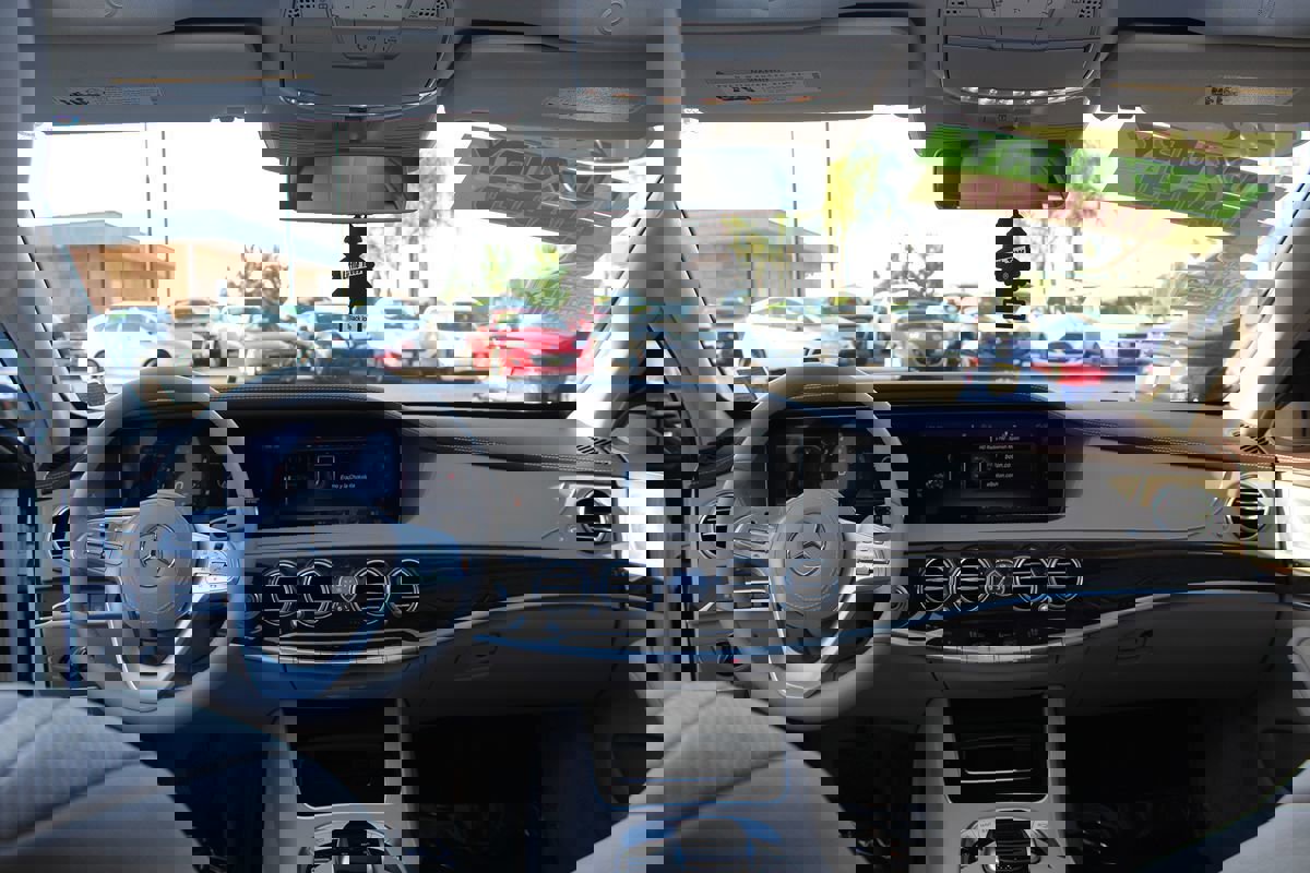 Used 2019 Mercedes-Benz S 450 Sedan image 32