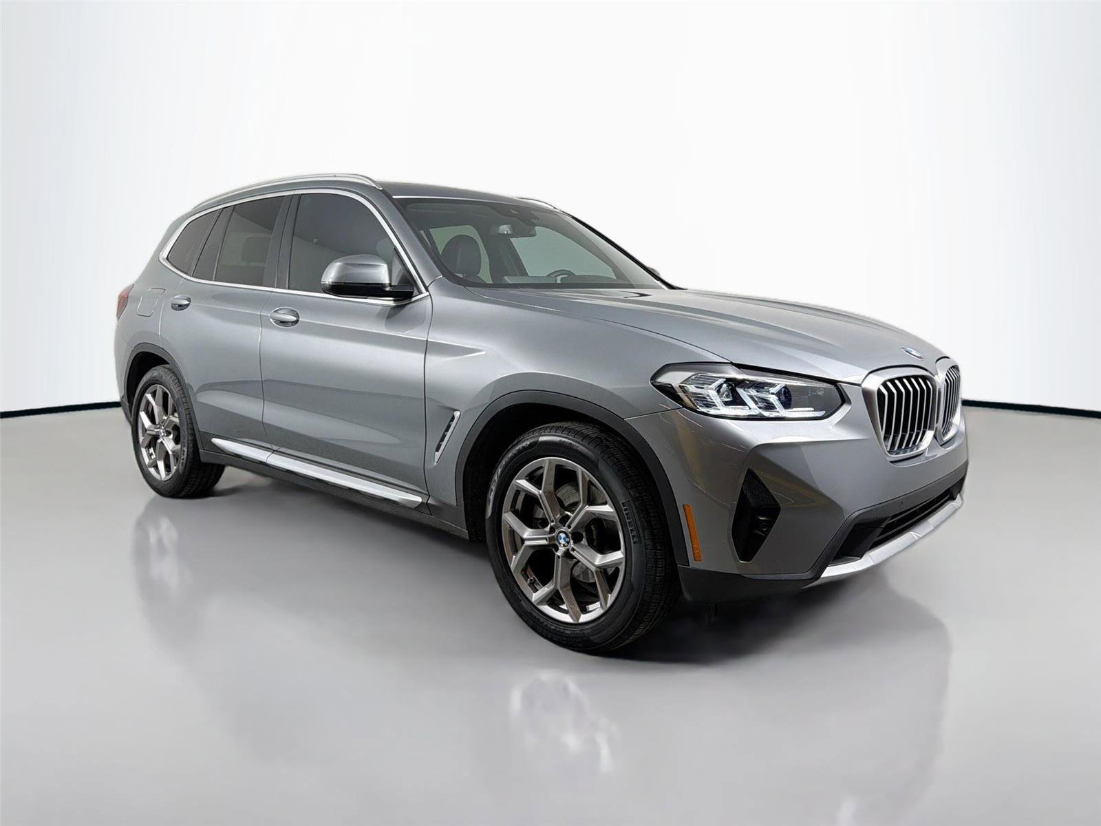 Certified 2023 BMW X3 sDrive30i w/ Premium Package w/ZPA RWD image 4