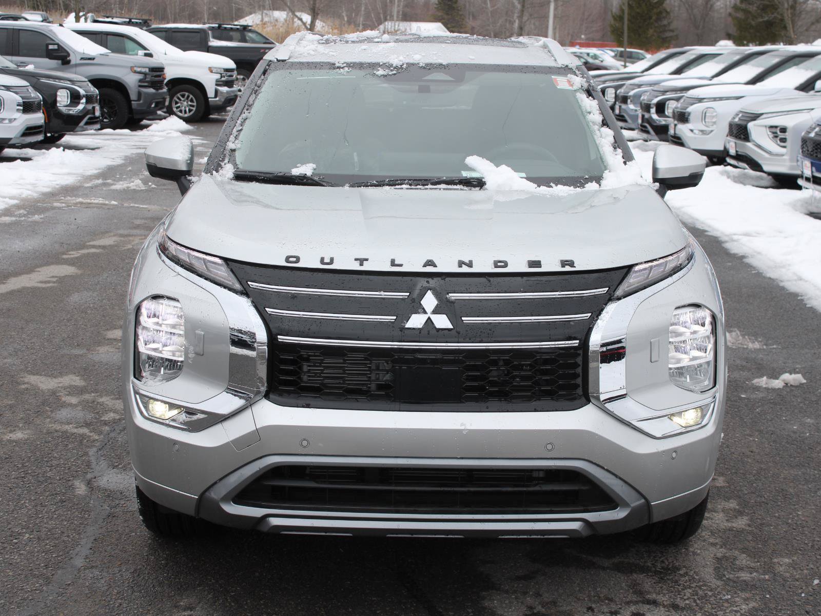 New 2026 Mitsubishi Outlander SEL AWD/4WD image 2