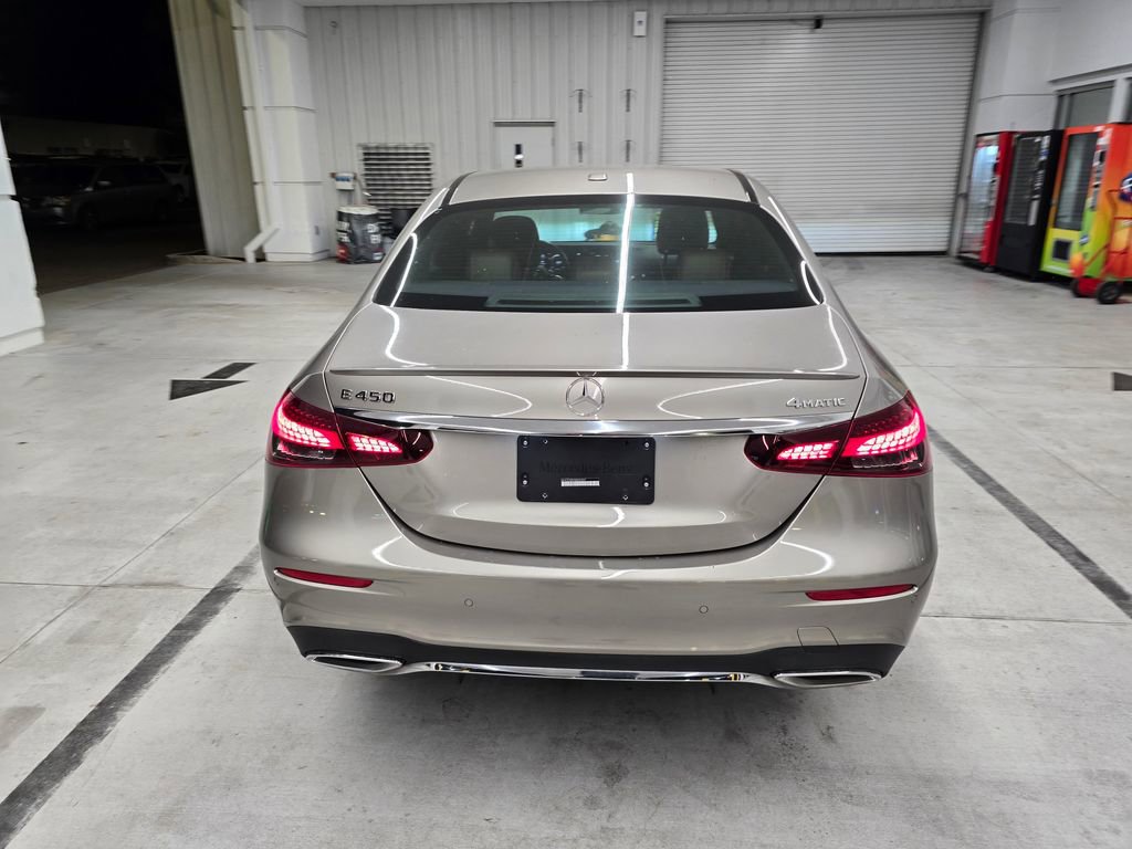 Used 2022 Mercedes-Benz E 450 4MATIC Sedan image 4