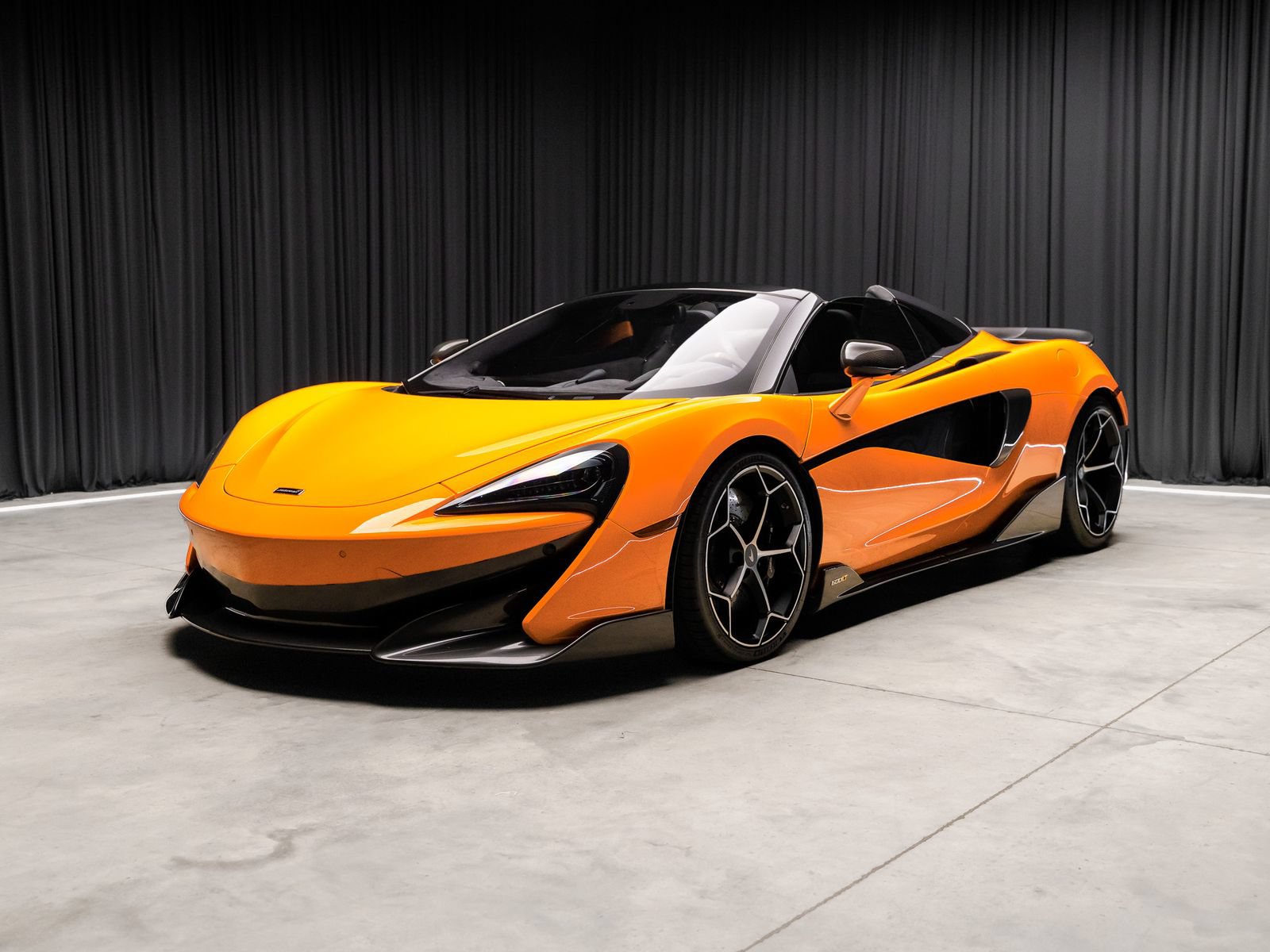 Used 2020 McLaren 600LT Spider RWD image 24