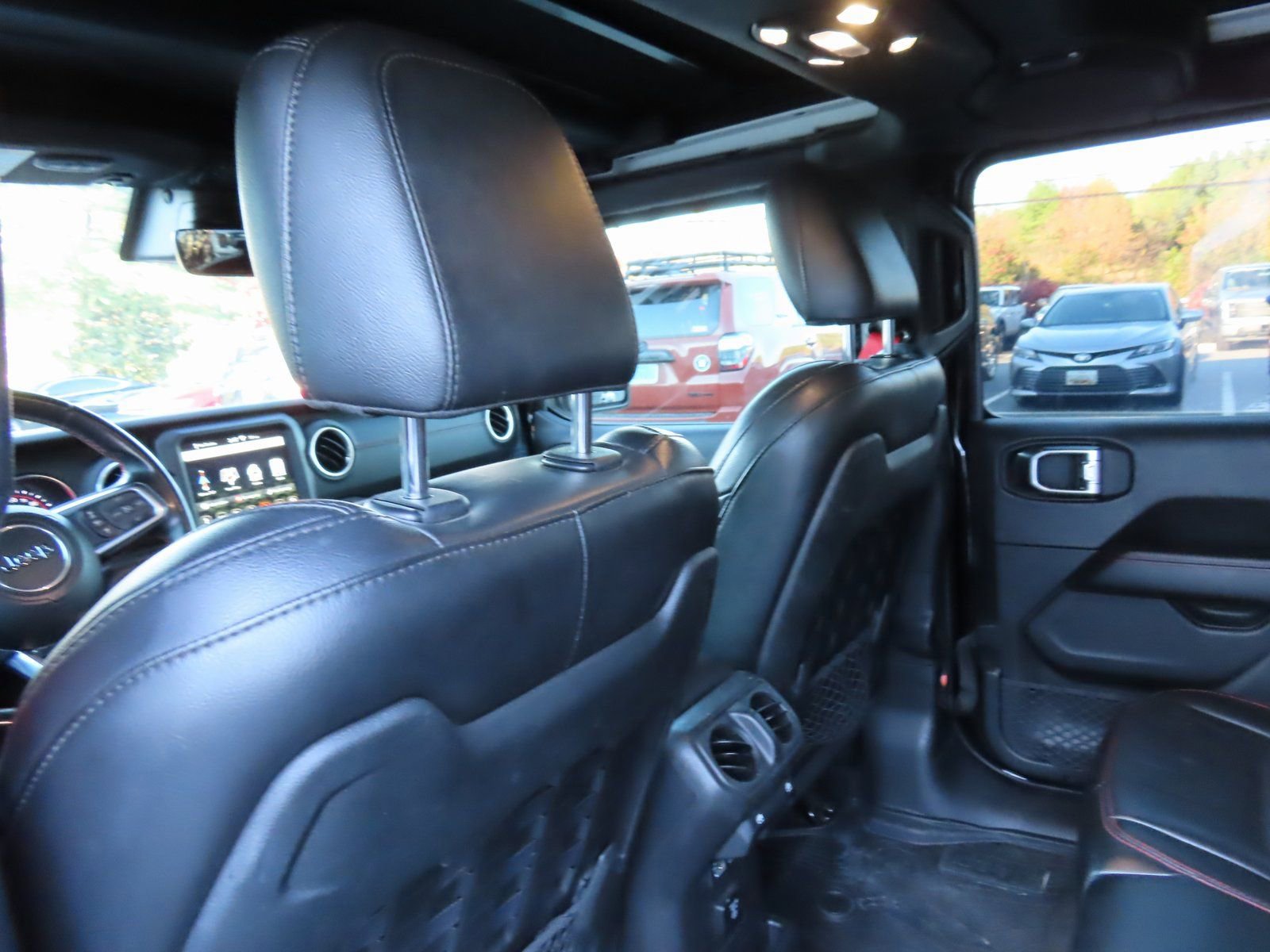 Used 2020 Jeep Wrangler Unlimited Rubicon w/ Quick Order Package 28Y Recon image 31