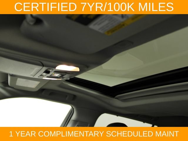 Used 2023 Toyota Highlander XLE AWD/4WD image 29