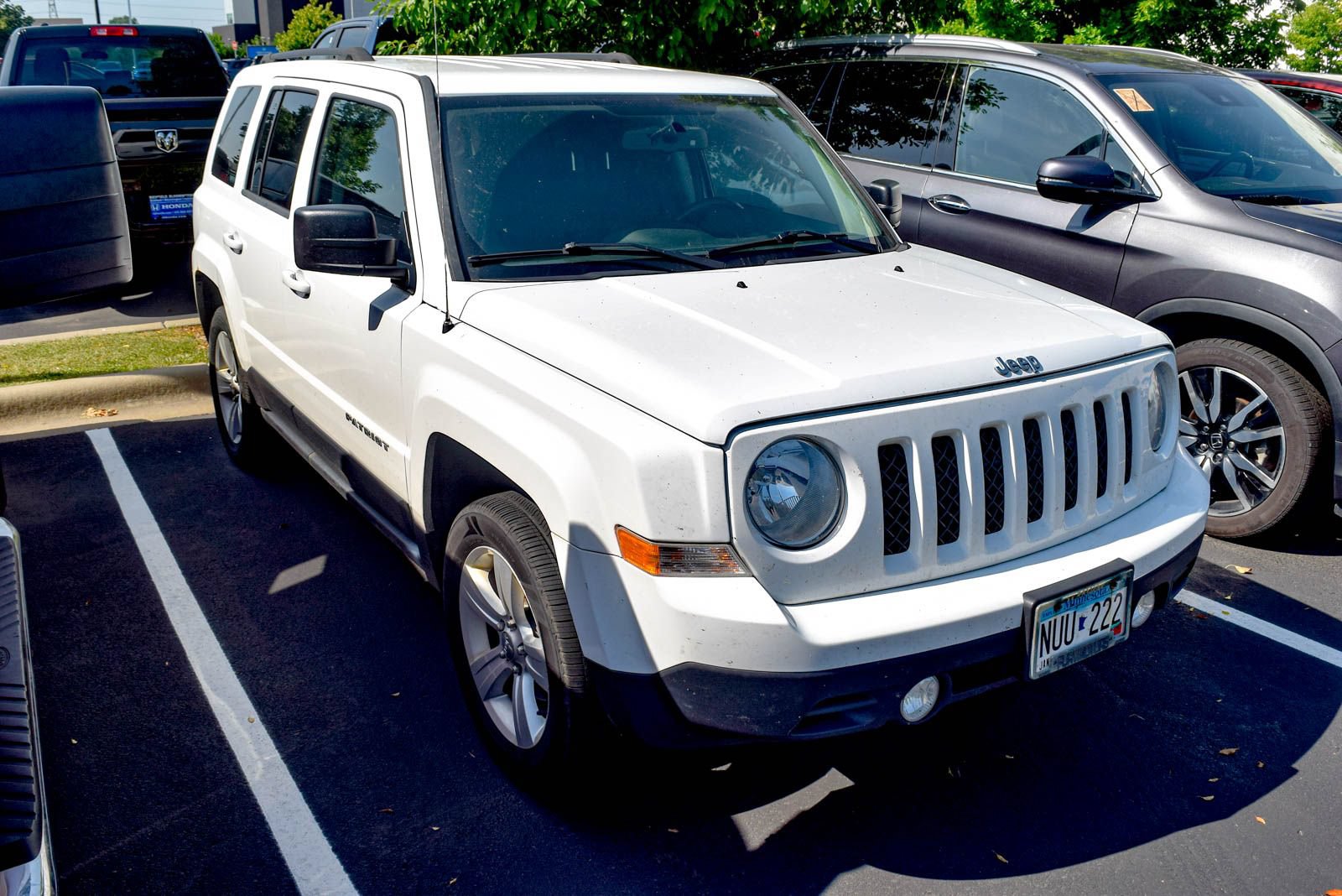 Used 2015 Jeep Patriot Latitude AWD/4WD image 14