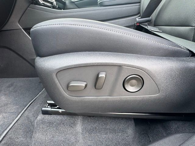 New 2026 Chevrolet Traverse LT w/ Midnight/Sport Edition image 18